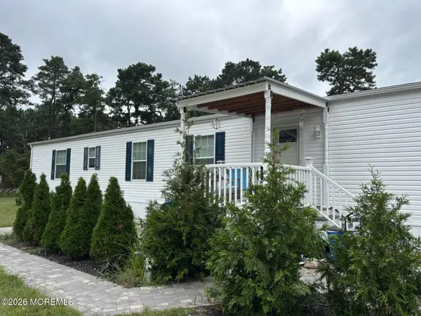 9 Martin Drive, Whiting, NJ 08759