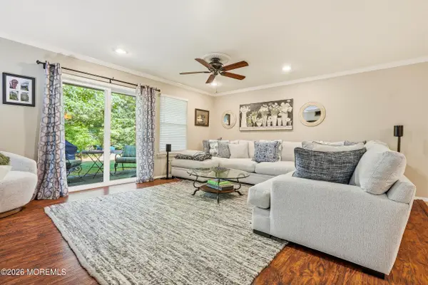7 Dressage Court, Tinton Falls, NJ 07753