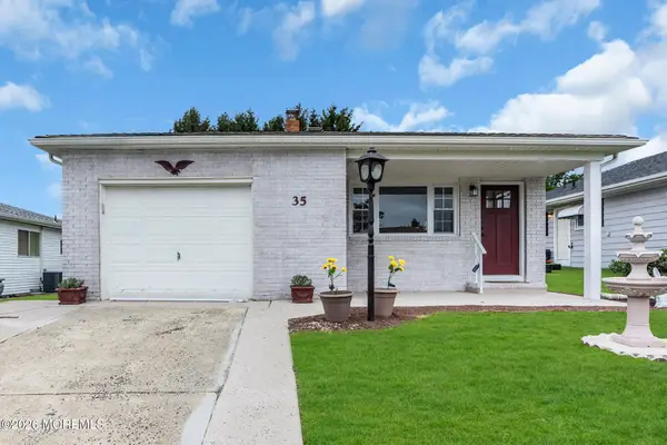 35 Puerto Vallarta Street, Toms River, NJ 08757