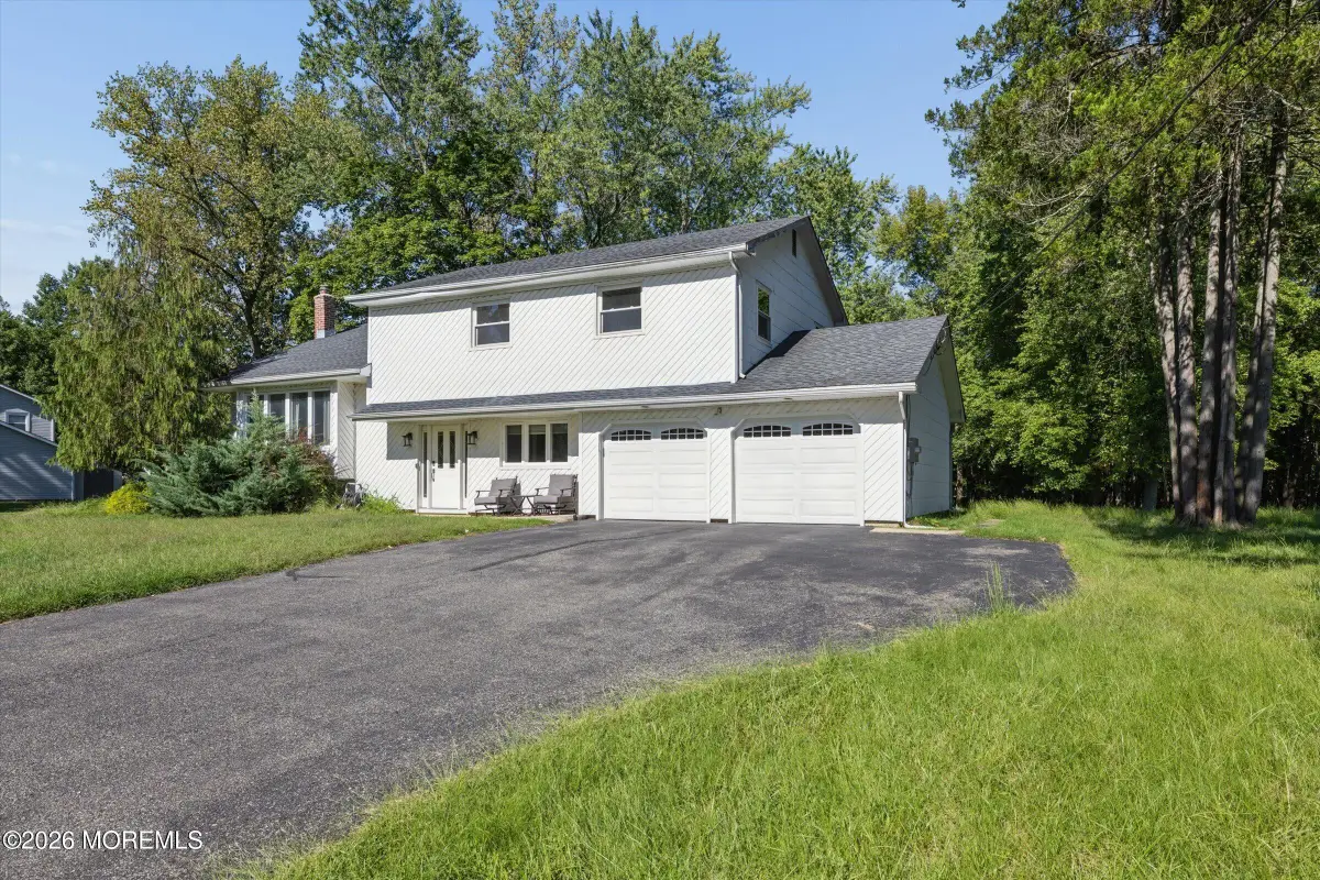 4 Wylie Terrace, Morganville, NJ 07751 - #1