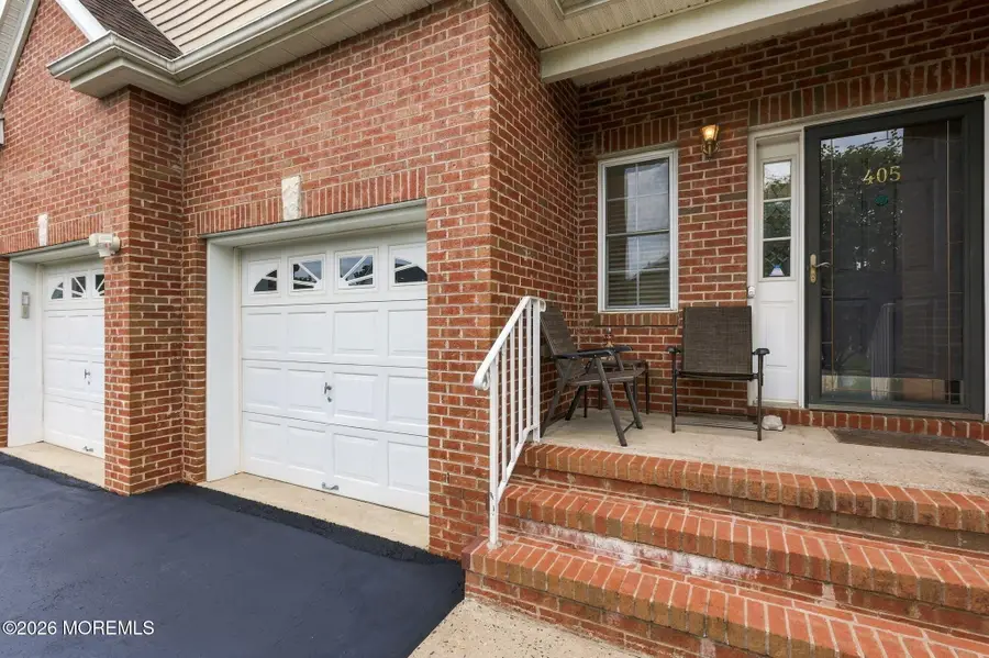405 Edinburgh Place, Marlboro, NJ 07746 - #2