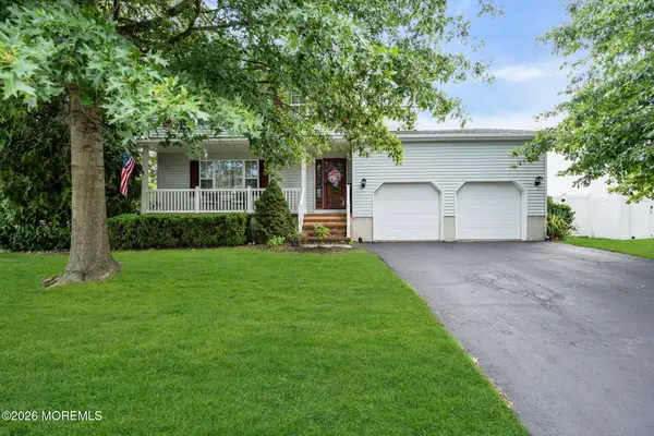 29 Netty Street, Howell, NJ 07731