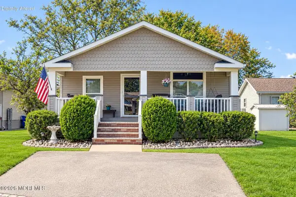 21 Sheryl Court, Spotswood, NJ 08884