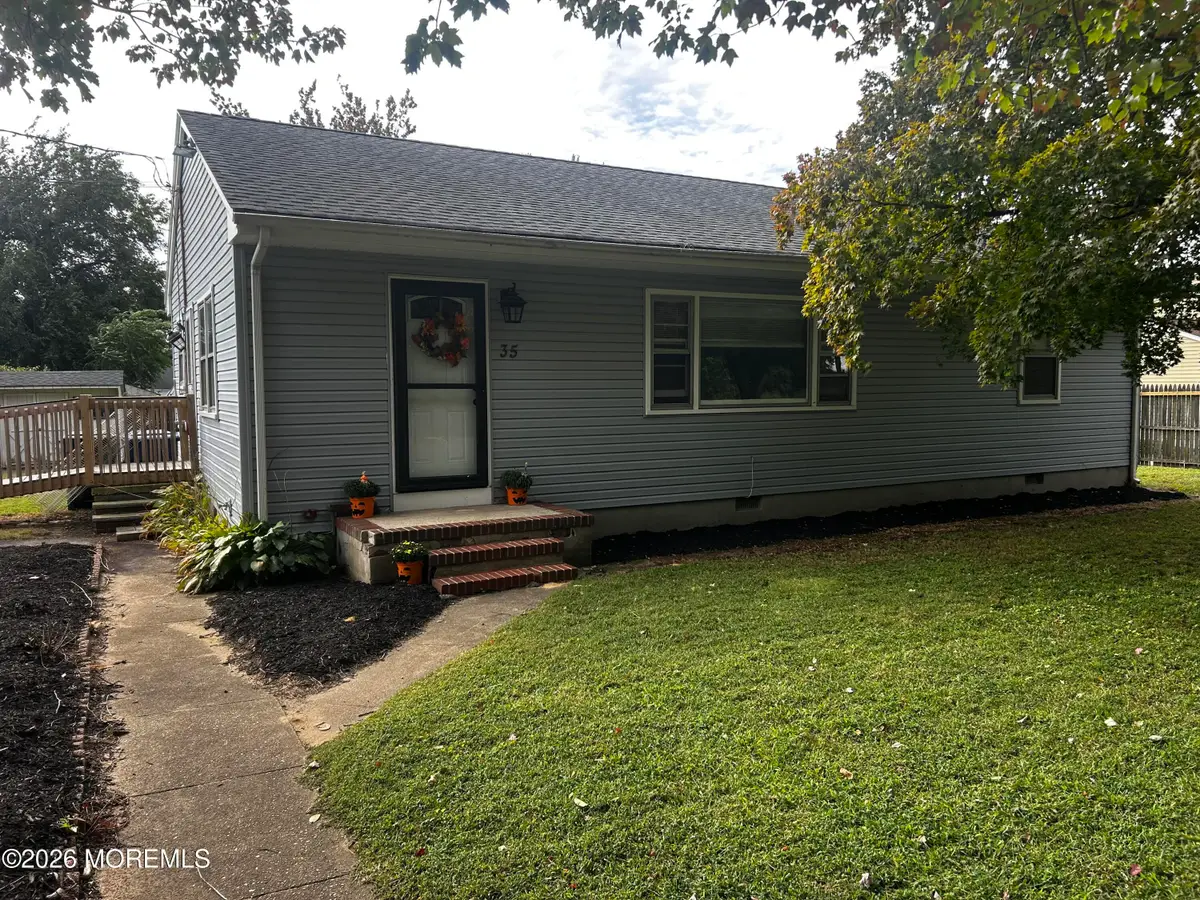 35 Wood Avenue, Port Monmouth, NJ 07758 - #1