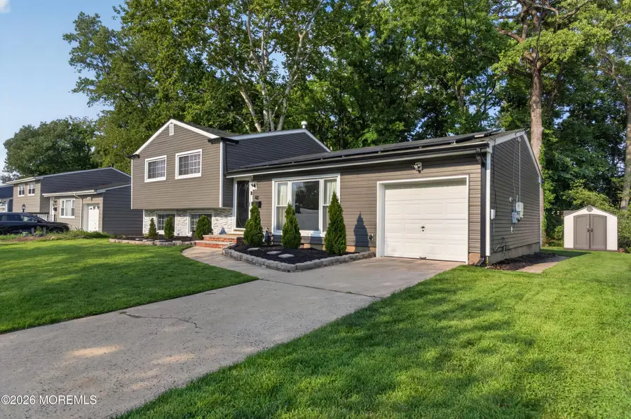 62 Annapolis Drive, Hazlet, NJ 07730 - #3