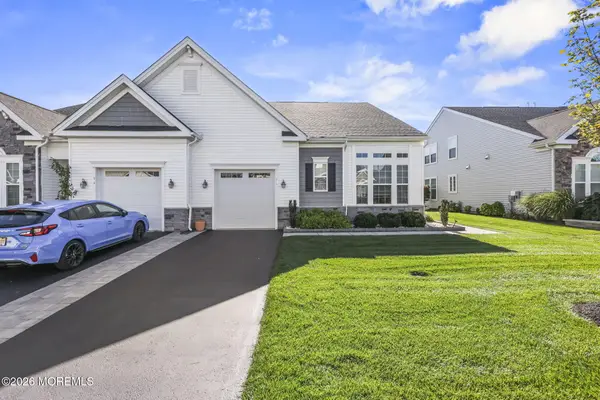 96 Starlight Drive, Monroe Twp, NJ 08831