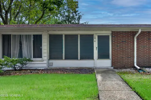 708B Plymouth Drive, Lakewood, NJ 08701