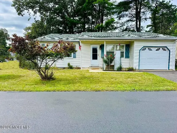58 Chelsea Drive #70, Manchester, NJ 08759