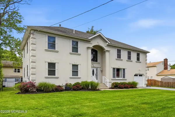 1910 Holbrook Street, Oakhurst, NJ 07755