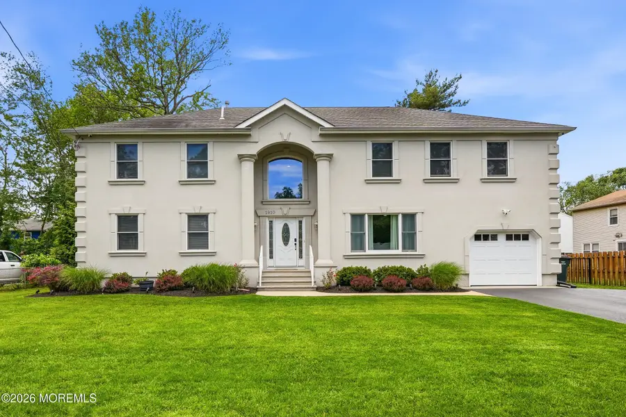1910 Holbrook Street, Oakhurst, NJ 07755 - #2