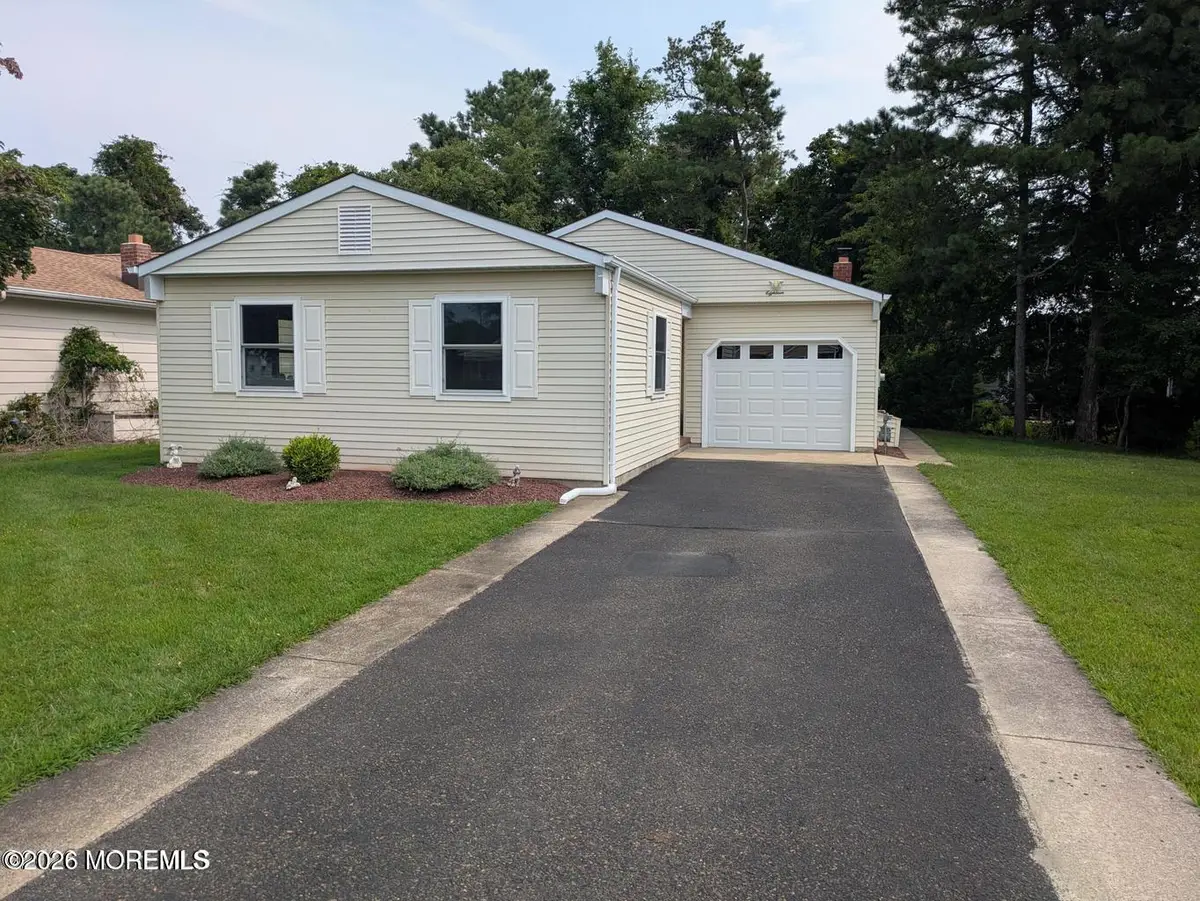 18 Maison Way, Toms River, NJ 08757 - #1