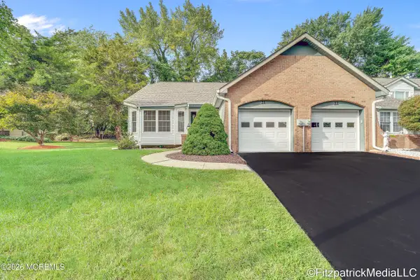 21 Old Mill Court, Wall, NJ 07719