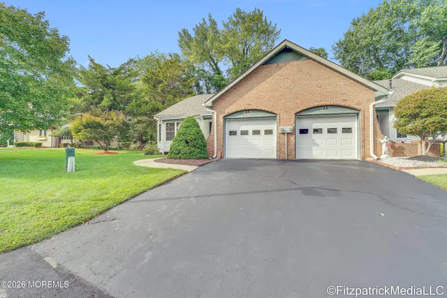 21 Old Mill Court, Wall, NJ 07719 - #3