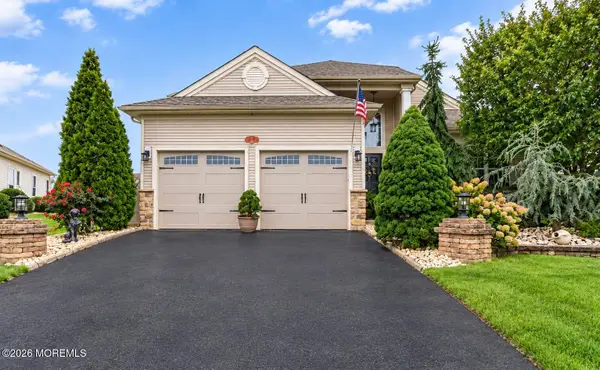 29 Valencia Drive, Manchester, NJ 08759