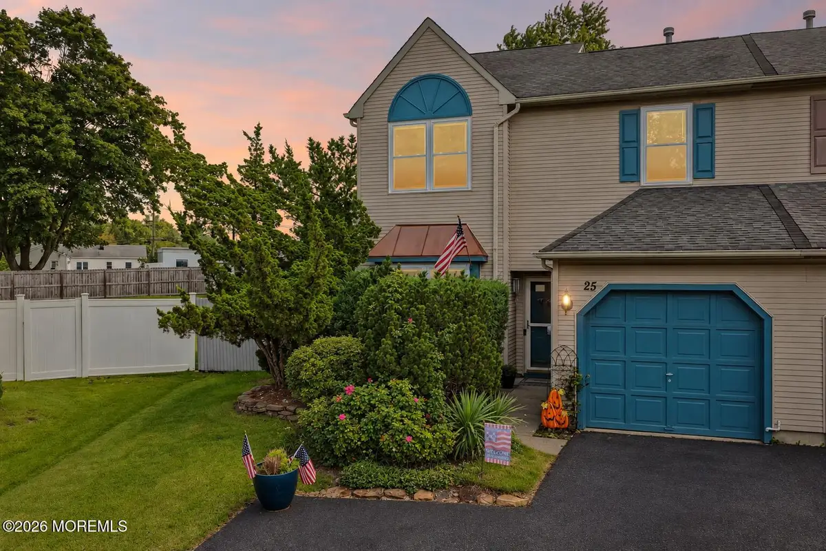 25 Longbrook Lane, Freehold, NJ 07728 - #1