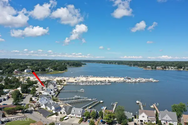 203 Riverside Drive, Brick, NJ 08724