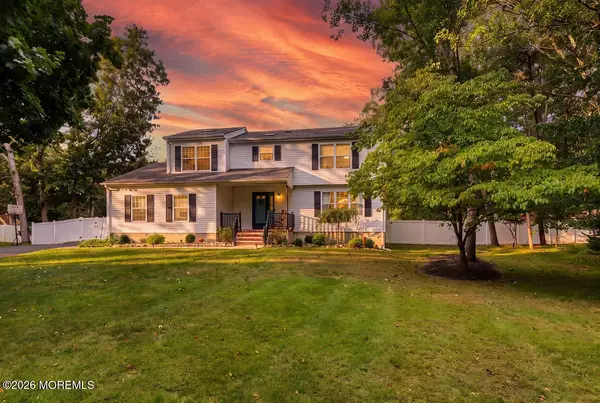 1 Mirta Court, Jackson, NJ 08527