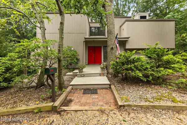 35 Sea View Terrace, Highlands, NJ 07732
