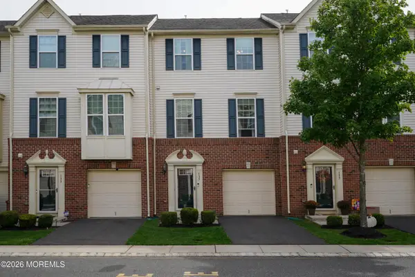 135 Kyle Drive, Tinton Falls, NJ 07712