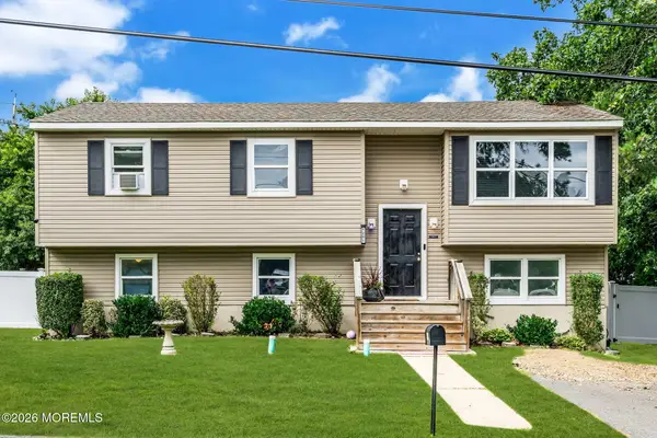 1201 Middlesex Street, Toms River, NJ 08757