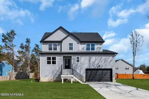 18 Plantation Drive, Little Egg Harbor, NJ 08087