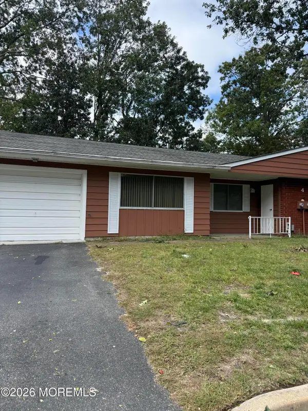 4 B Kansas Street, Whiting, NJ 08759
