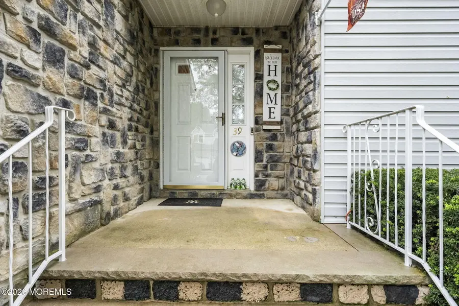 39 Hummingbird Court, Marlboro, NJ 07746 - #3