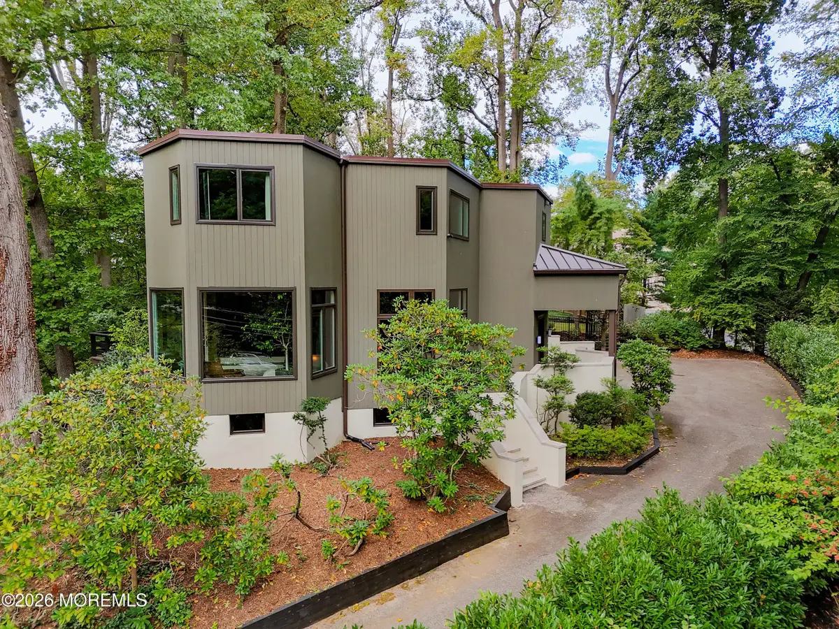 2 Fox Hunt Road, Holmdel, NJ 07733 - #1