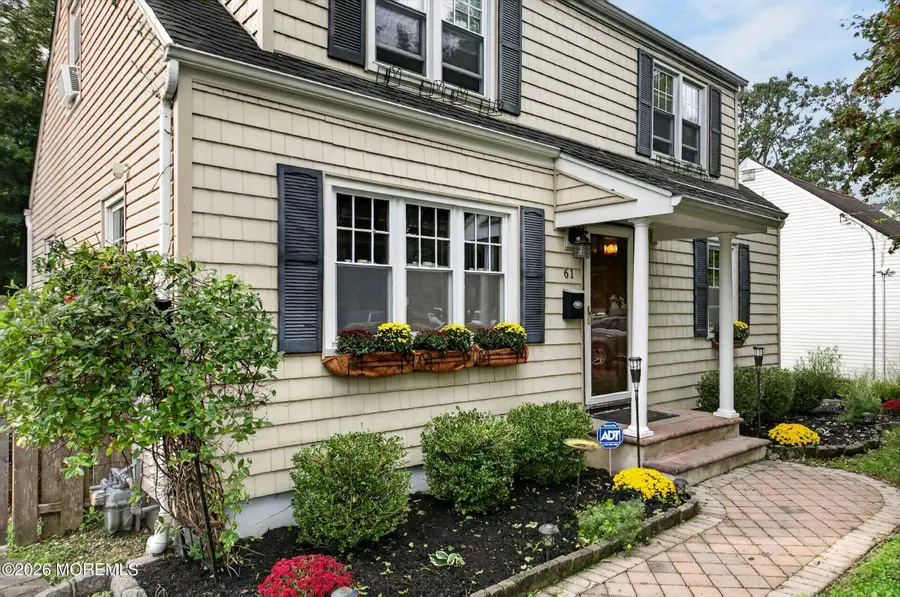 61 Alameda Court, Shrewsbury, NJ 07702 - #3