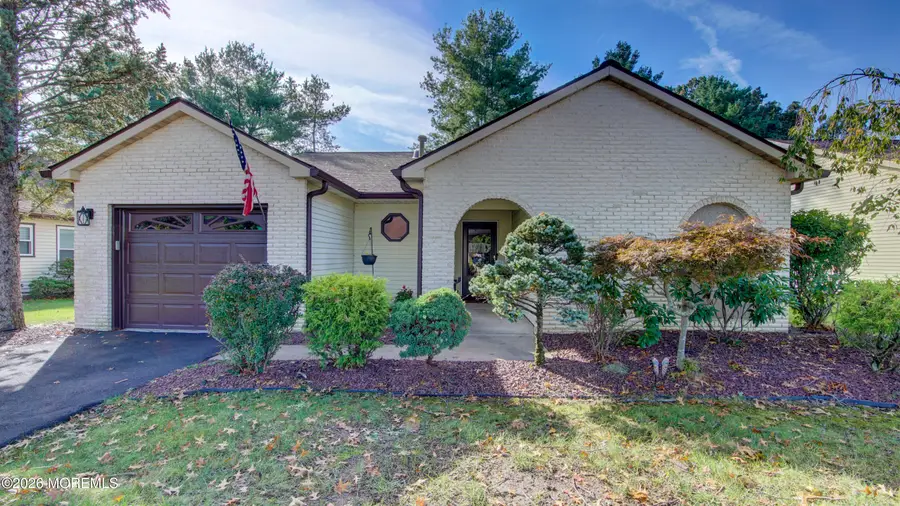 7 Hampton Drive, Marlboro, NJ 07746 - #3