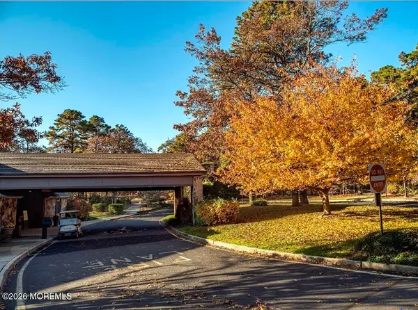 1520 Burr Oak Road, Toms River, NJ 08755