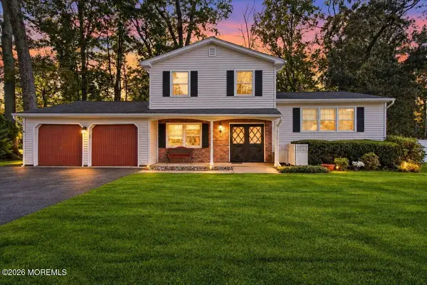 952 Alden Drive, Toms River, NJ 08753