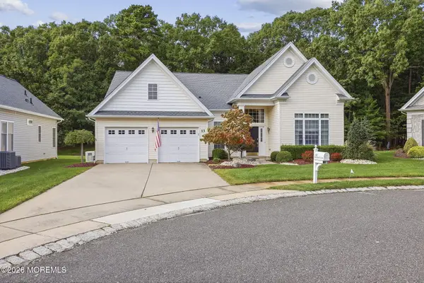 13 Caufield Court, Freehold, NJ 07728