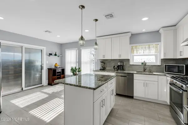 2 Liberta Drive, Toms River, NJ 08757