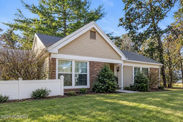 766B Liverpool Circle, Manchester, NJ 08759