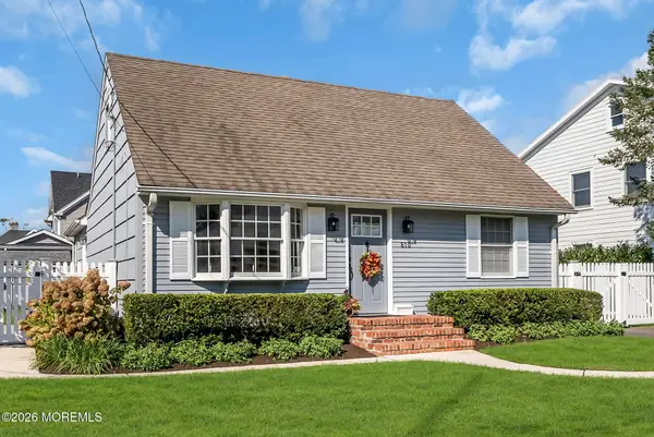 810 Woodcrest Drive, Spring Lake, NJ 07762