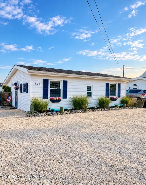 125 Patty Lane, Manahawkin, NJ 08050