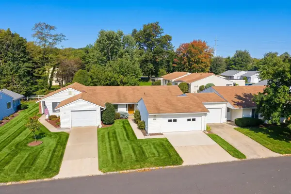 55-B Juniper Plaza, Monroe, NJ 08831