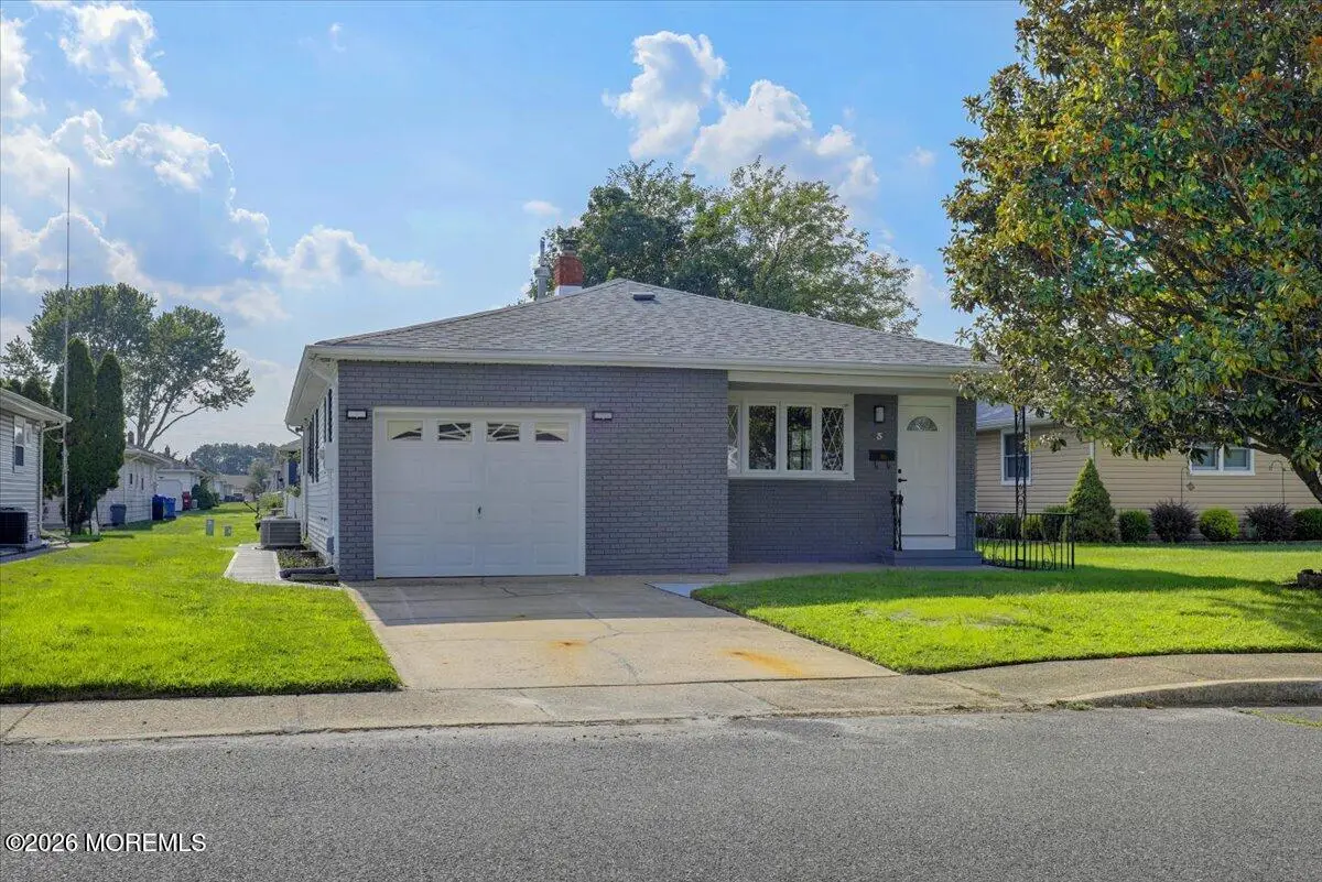 3 Montego Street, Toms River, NJ 08757 - #1