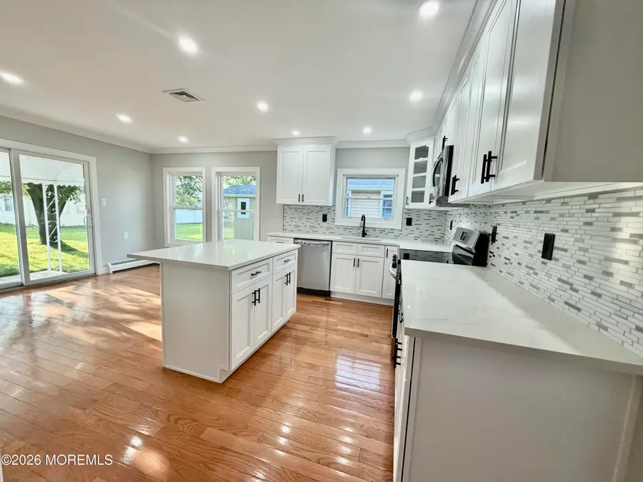 3 Montego Street, Toms River, NJ 08757 - #3