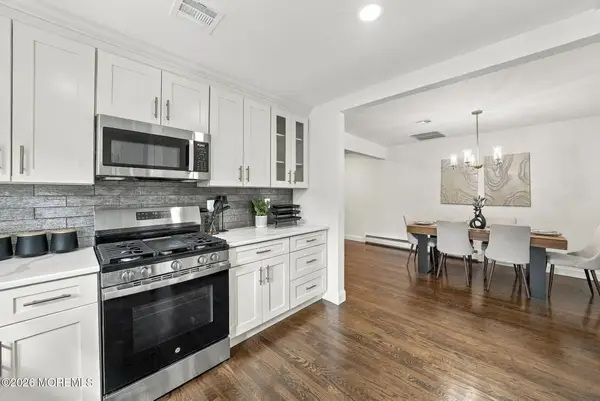 52 Santiago Court, Toms River, NJ 08757
