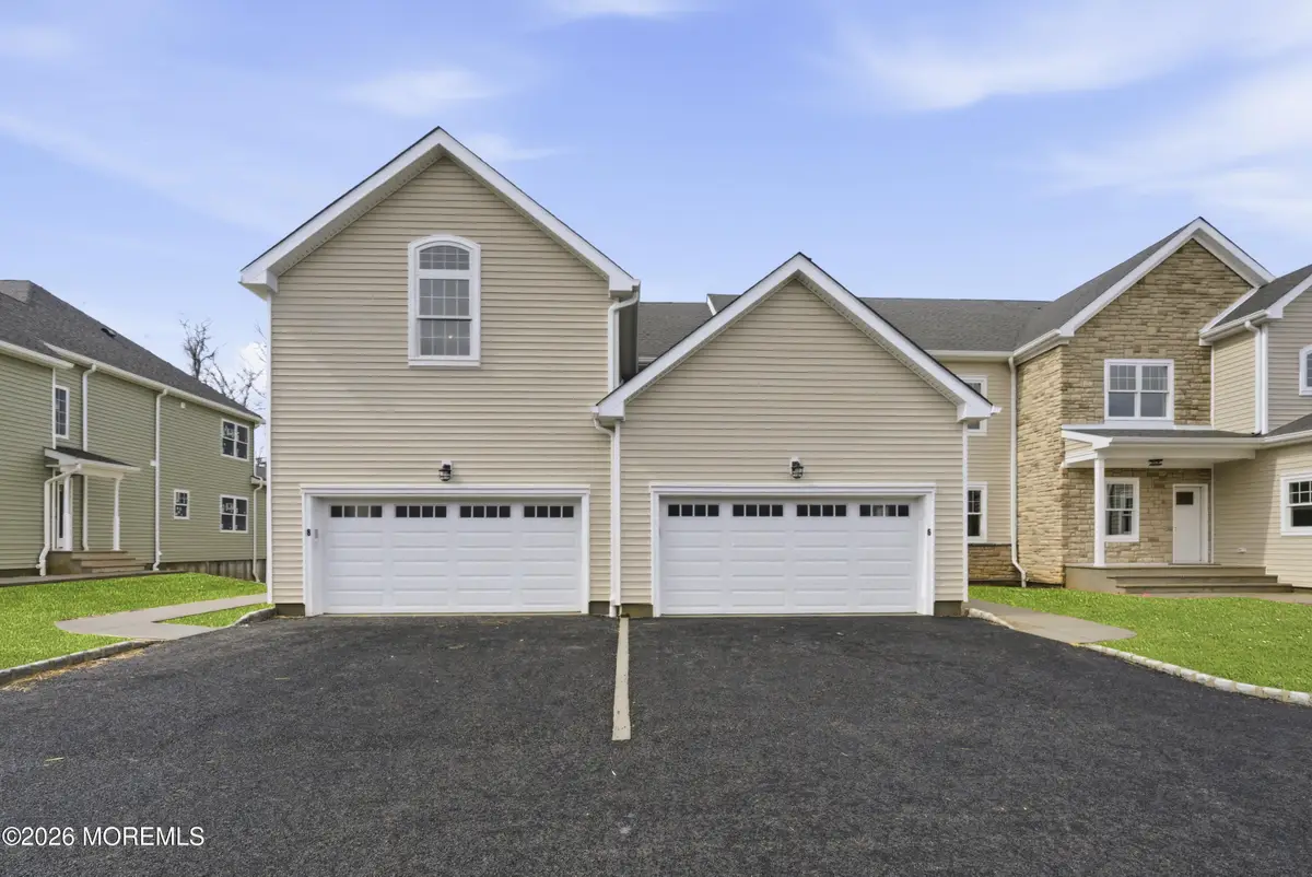 18 Remington Court, Farmingdale, NJ 07727 - #1