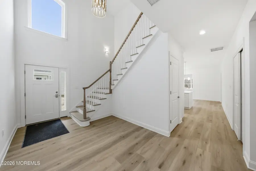 18 Remington Court, Farmingdale, NJ 07727 - #2