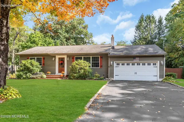 50 Fremont Terrace, Oak Ridge, NJ 07438