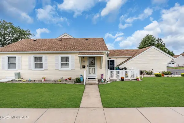 58 Largo San Nicola #D, Freehold, NJ 07728