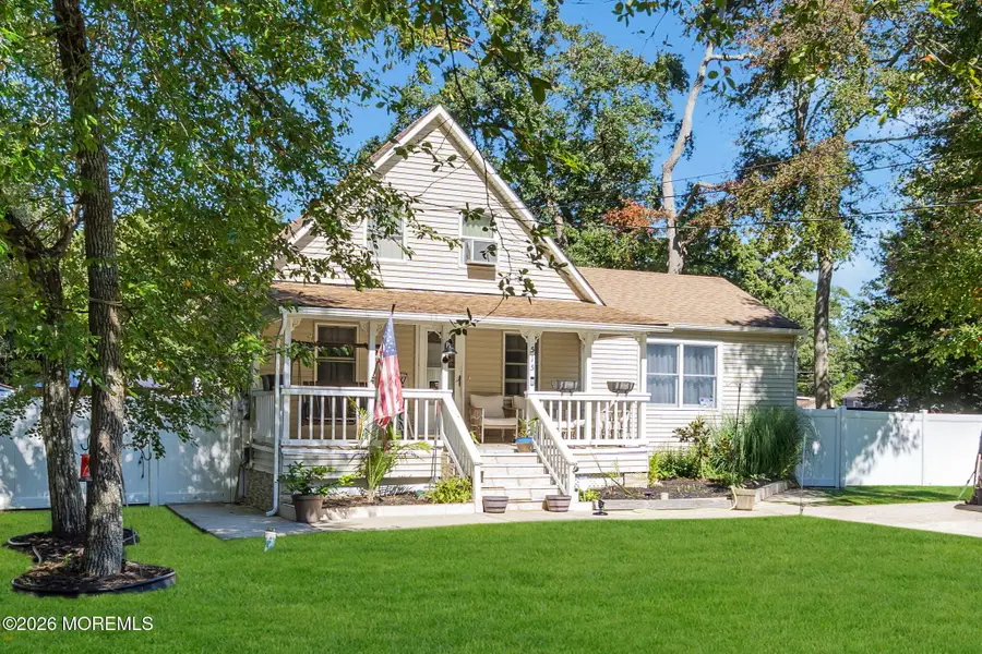 515 Laurel Street, Bayville, NJ 08721 - #3