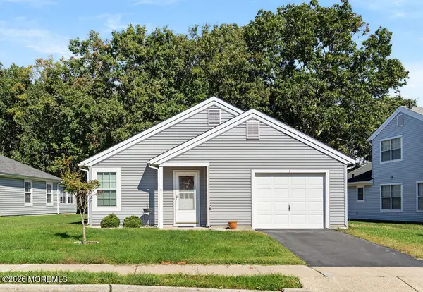 8 Sequoia Court, Barnegat, NJ 08005