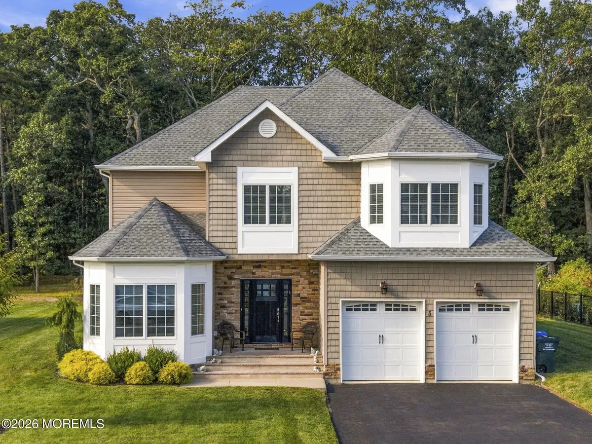5 Sarah Lane, Eatontown, NJ 07724 - #1