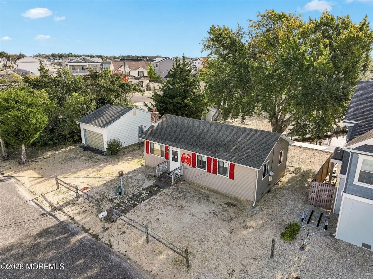 11 Sylvia Lane, Manahawkin, NJ 08050 - #1