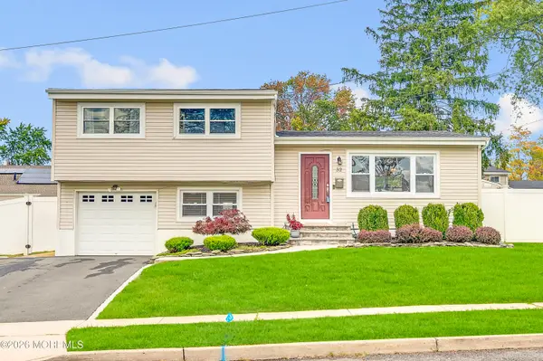 32 Adams Street, Old Bridge, NJ 08857